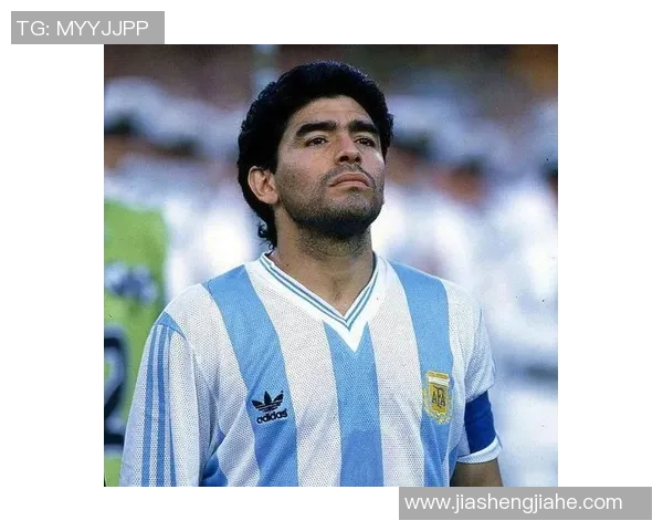 足球巨星退役时泪水涟涟回顾辉煌岁月与不舍情怀